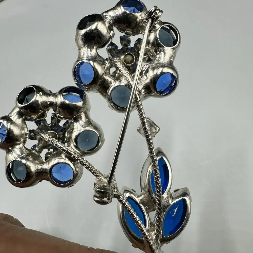 Vintage Blue Rhinestone Flower Brooch Silver Tone Floral Spray Pin 3 Inch